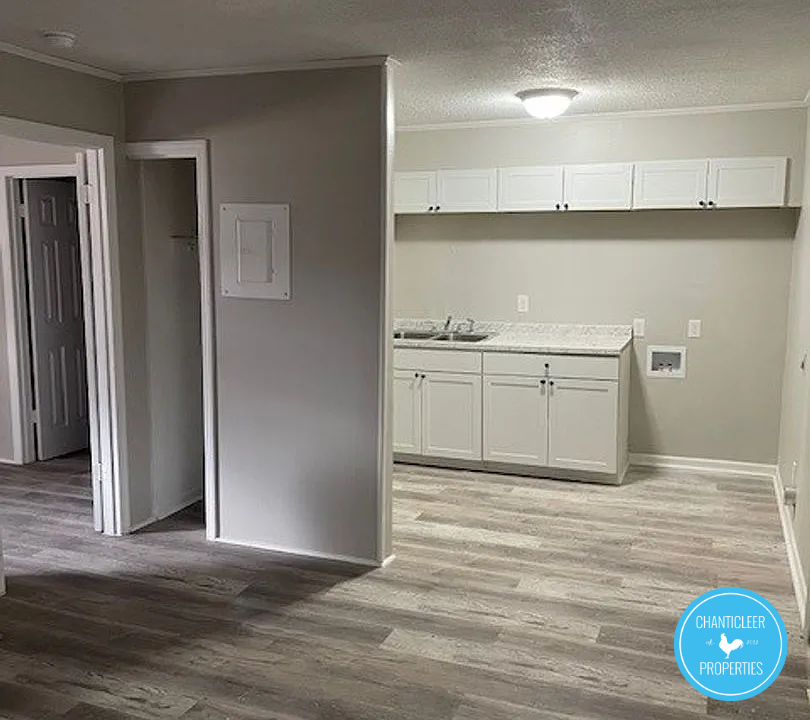 1109 West Academy Street TRIAD - Photo 3 of 15