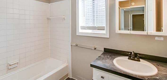 Creekwood Apartments - Photo 7 of 10