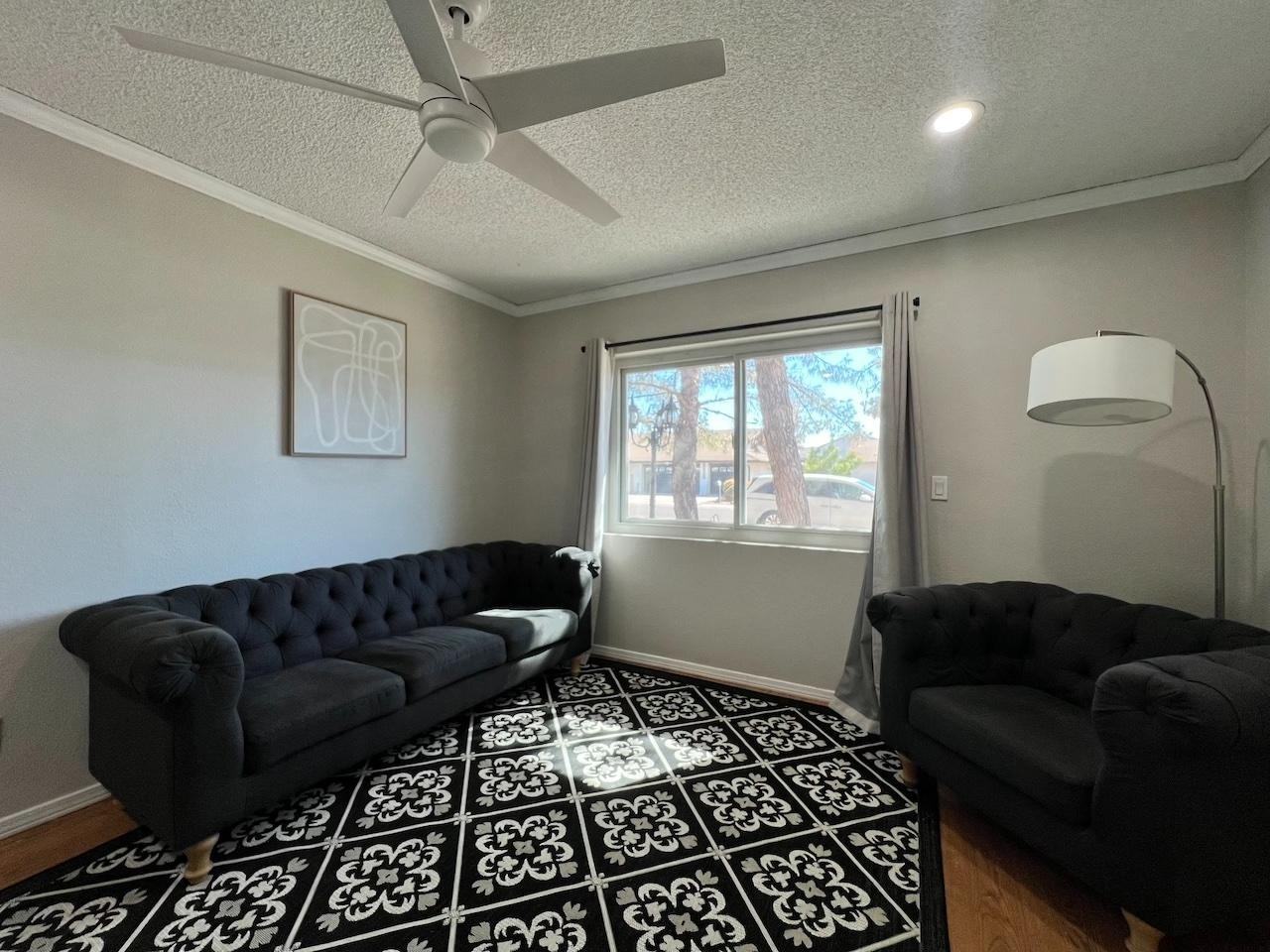 Harmont - Photo 7 of 7