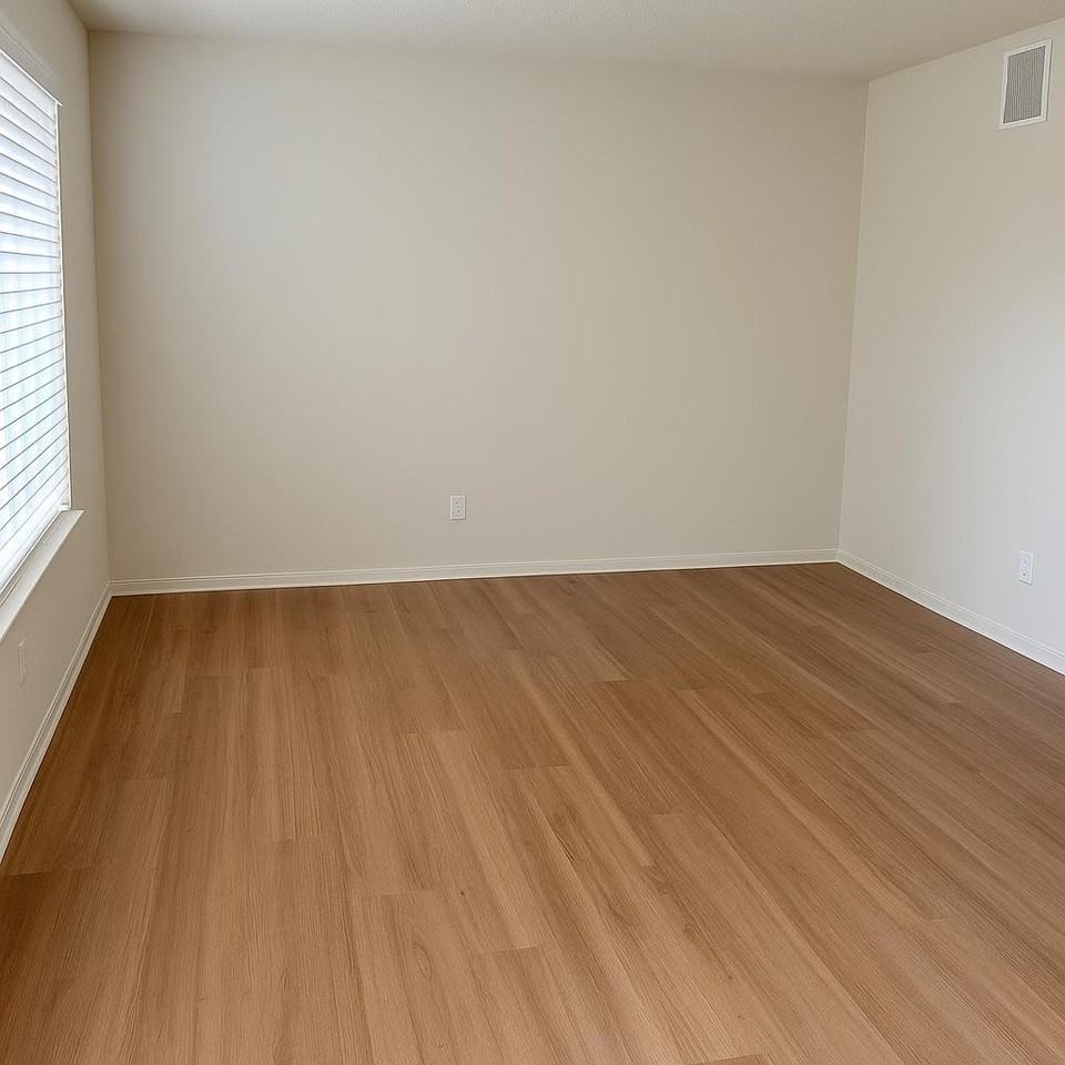 Remodeled 2BR / 1.5BA Townhome in Central Waco – Clean, Quiet, Convenient - Photo 2 of 8