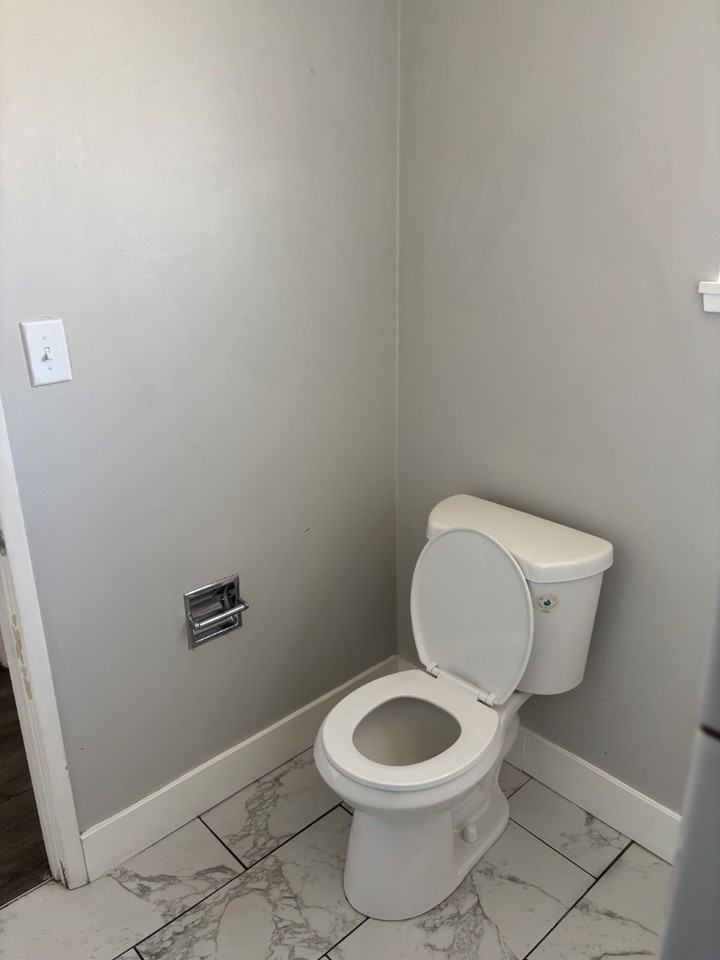 614 B St - Photo 6 of 18