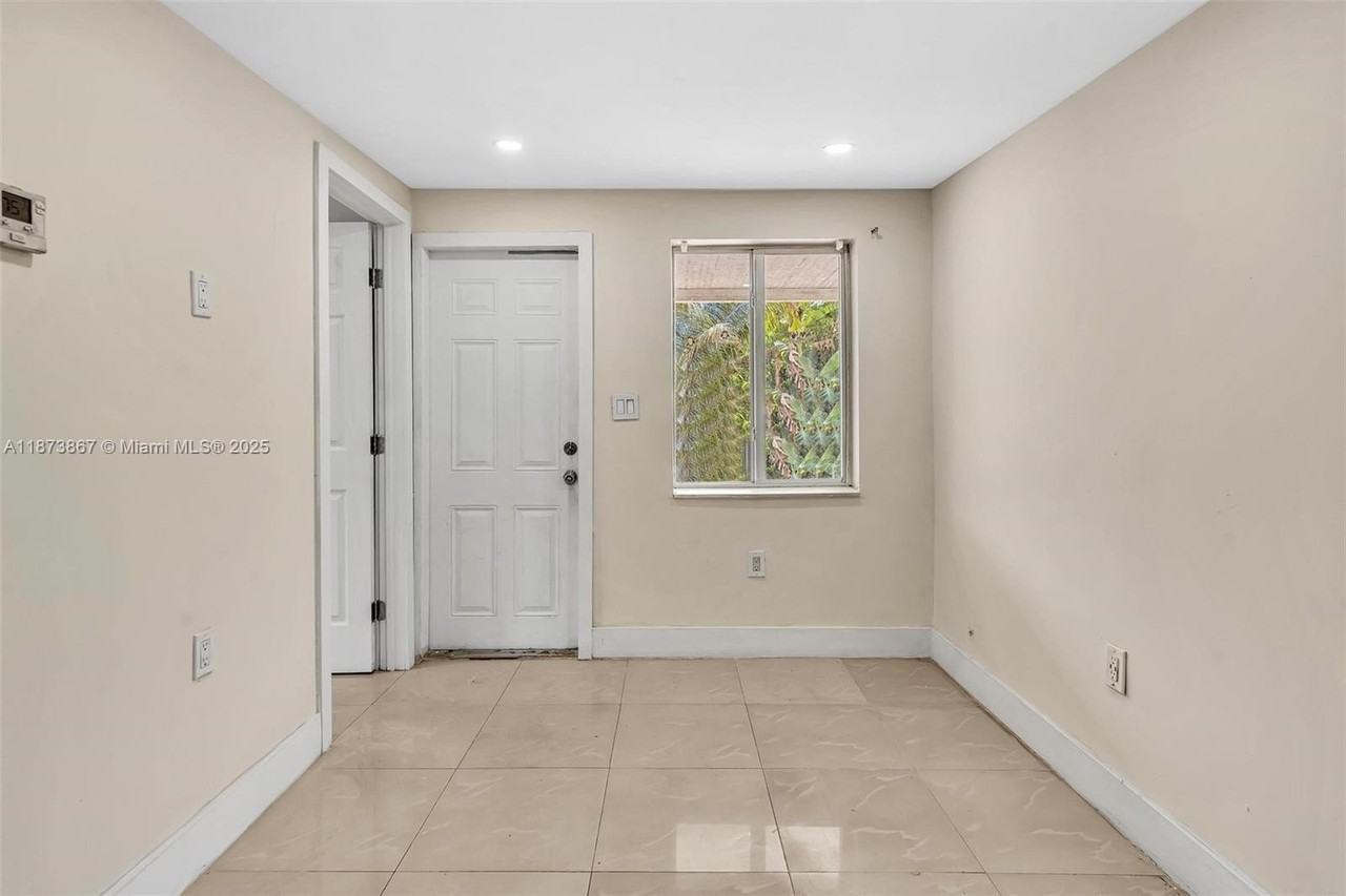 921 Nw 110th St #1 - Photo 6 of 15