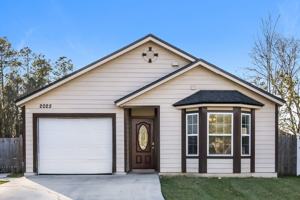 featured image of 2025 Hunters Trace Cir