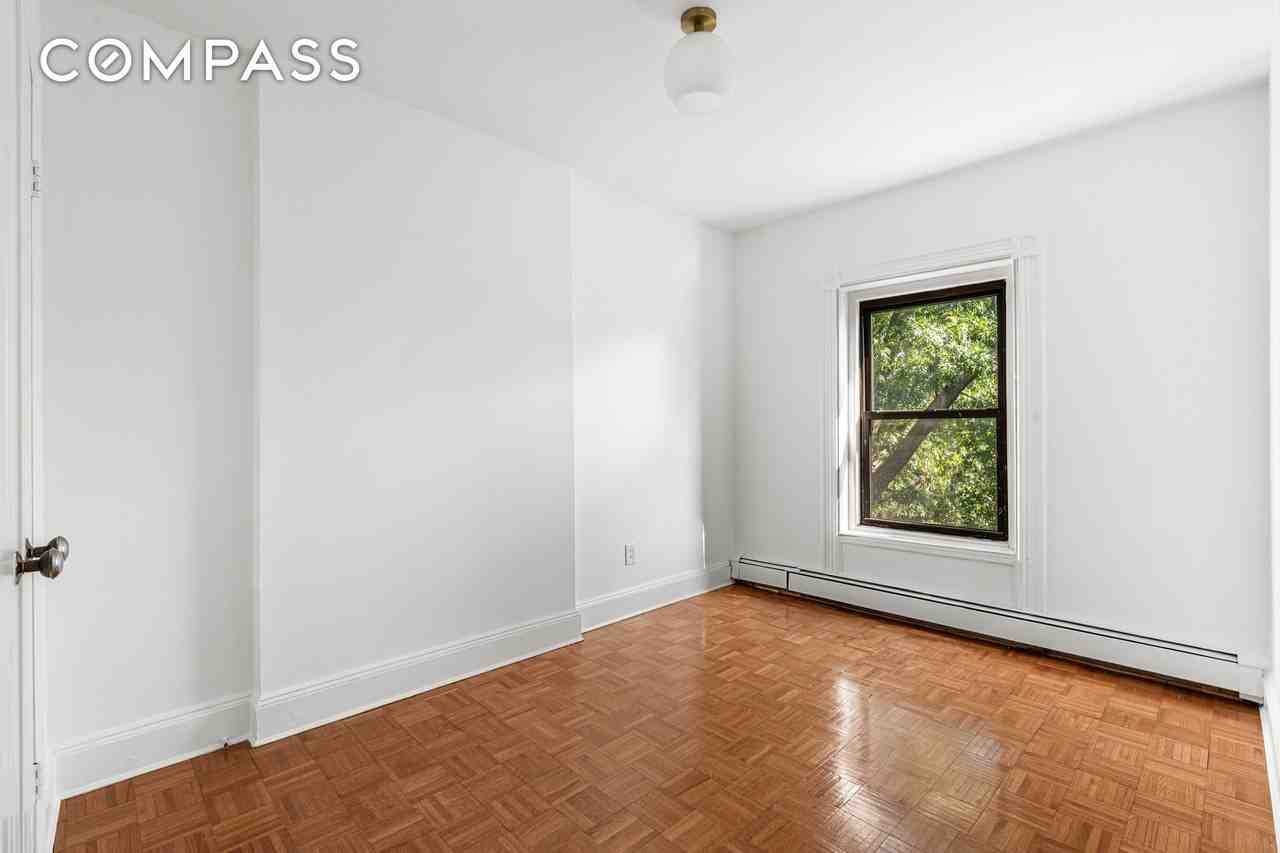 306 Lafayette Ave #4 - Photo 6 of 10