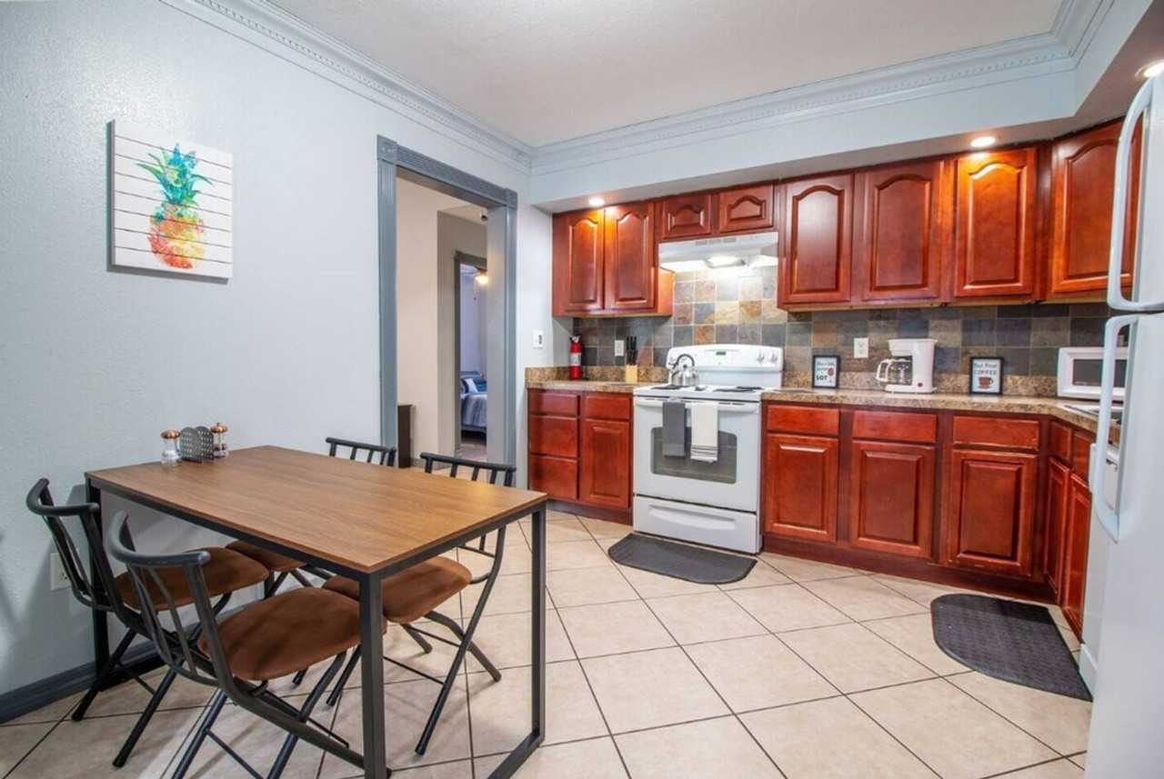 5379 E Kaley St #1094211P - Photo 3 of 25