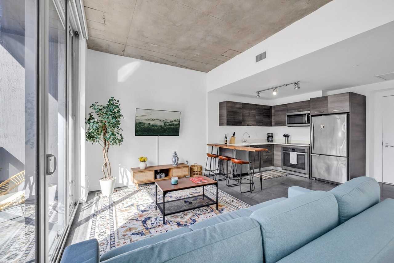 245 Se 1st St #1255517P - Photo 2 of 28