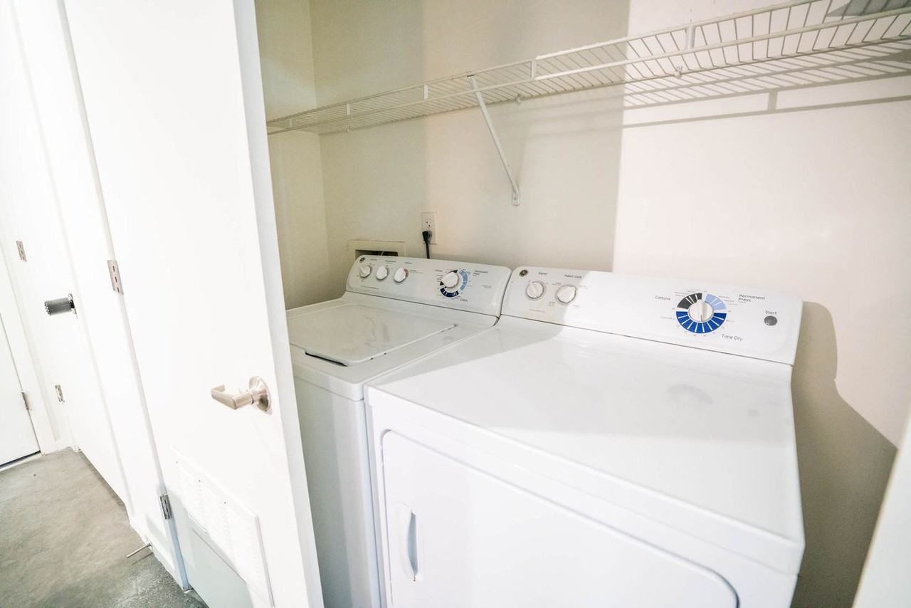 913 North 3rd Street #1284702P - Photo 4 of 34