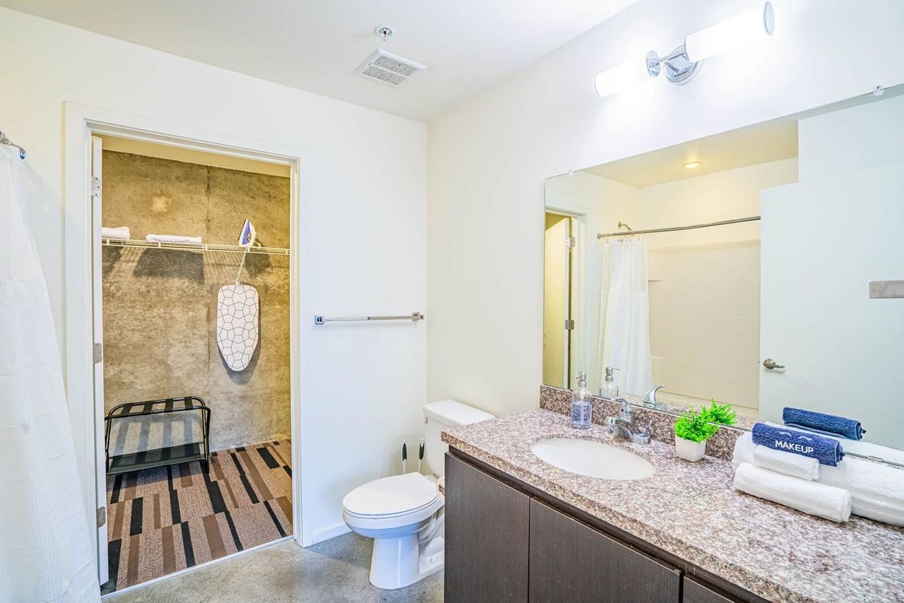 913 North 3rd Street #1284702P - Photo 7 of 34