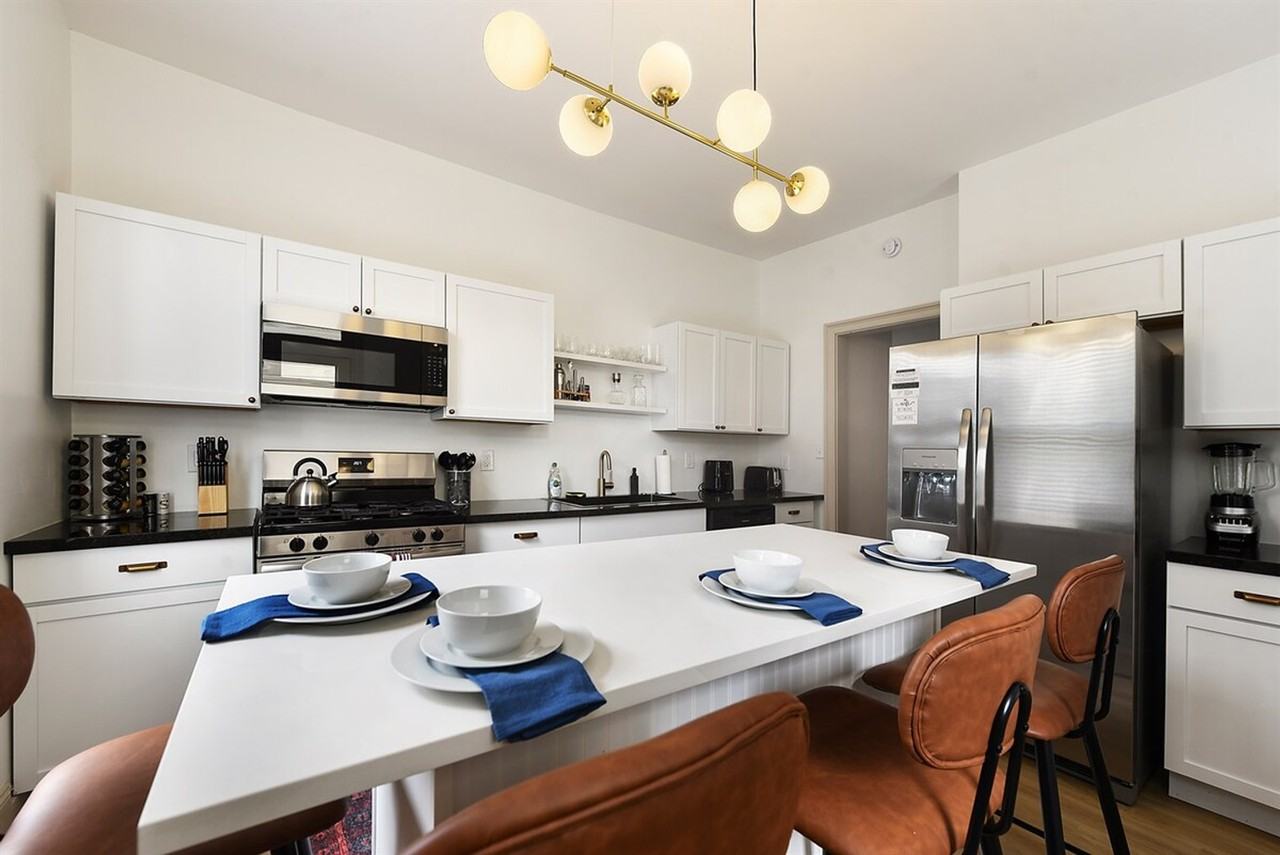 3531 Fleming Ave #1290666P - Photo 5 of 50