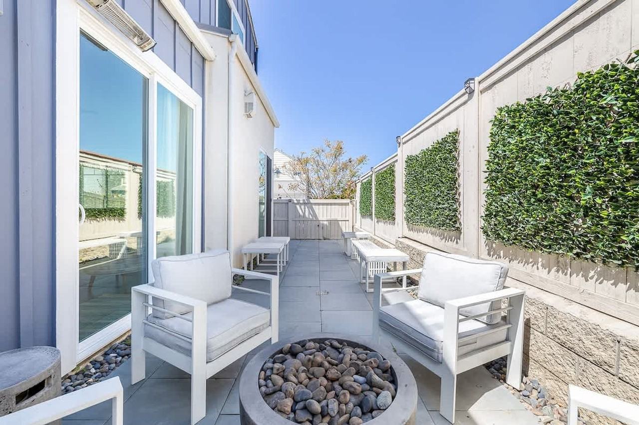 1416 Mackinnon Ave #1292585P - Photo 5 of 21