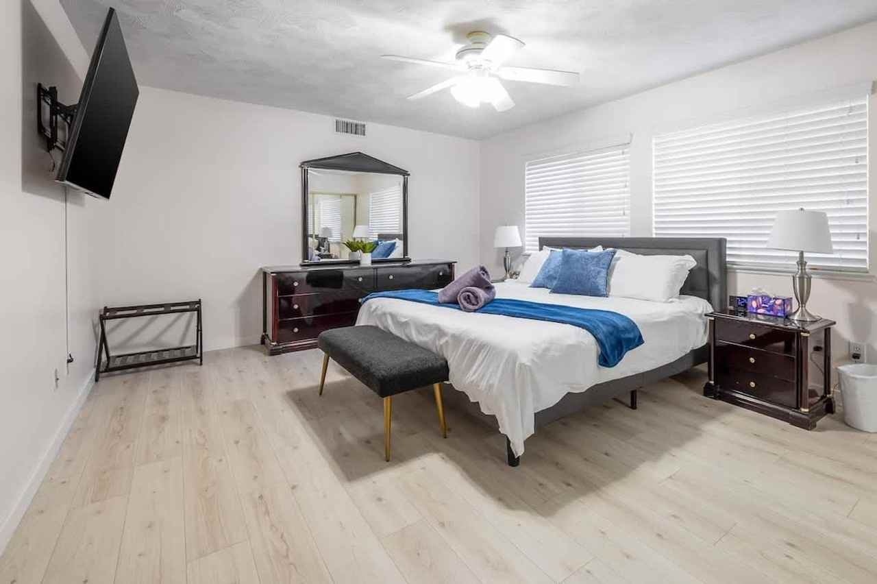 12779 Calma Court #1292594P - Photo 6 of 20