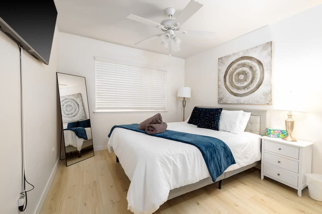 12779 Calma Court #1292594P - Photo 7 of 20