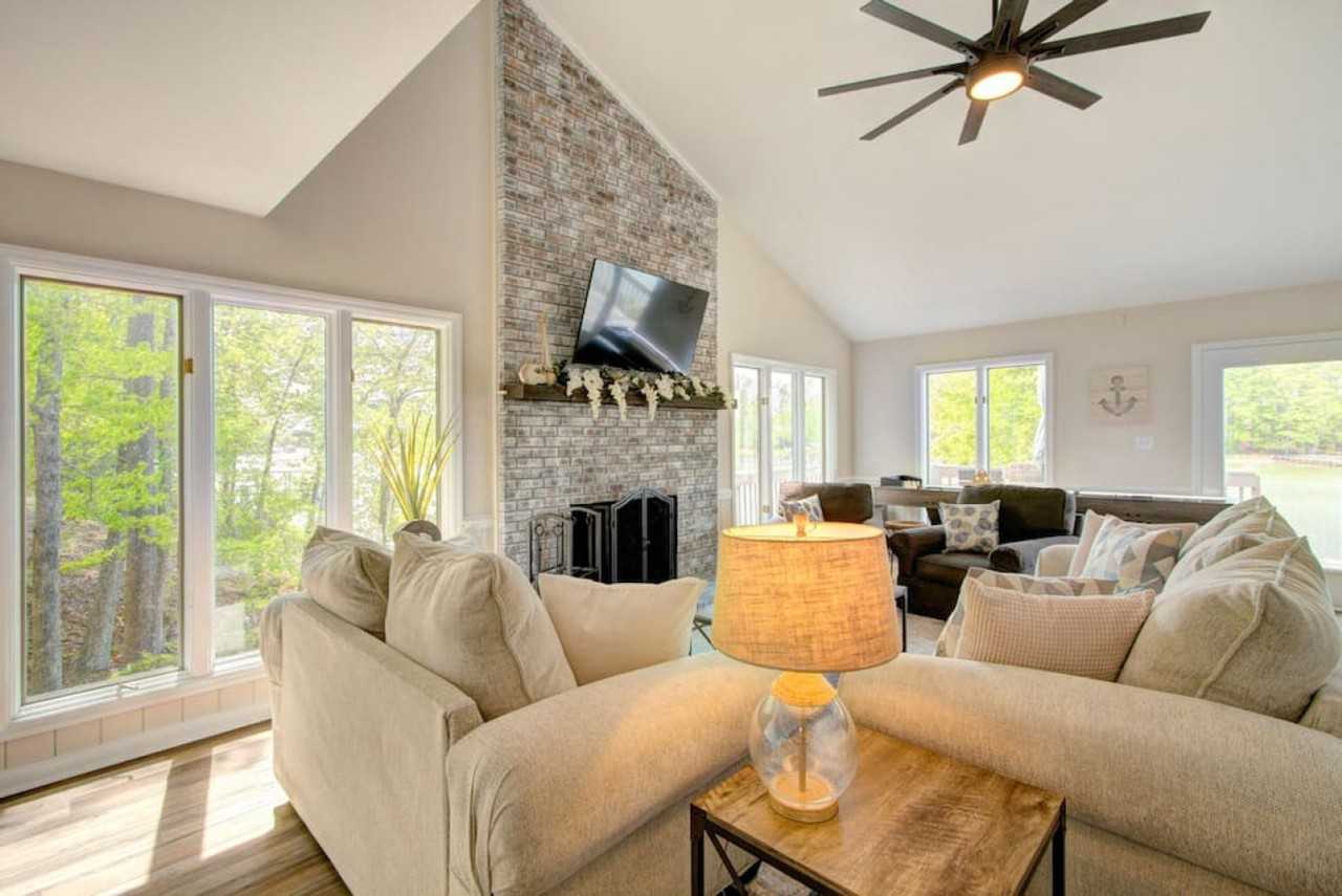 16920 Landover Rd #1293788P - Photo 4 of 50