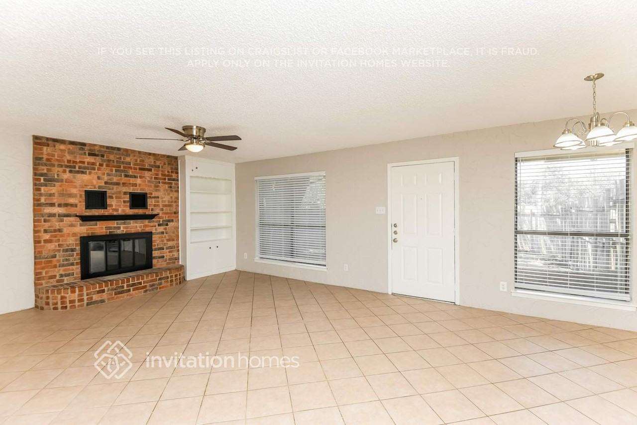 101 Roselawn Dr - Photo 4 of 17