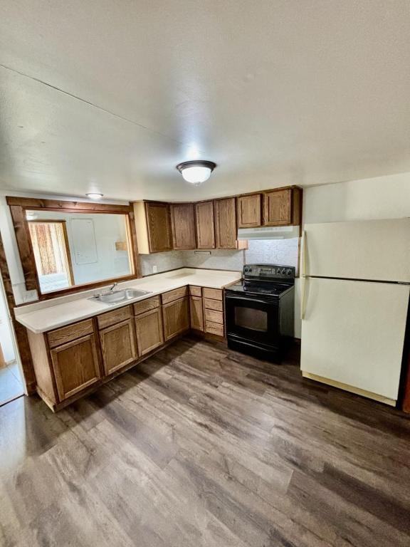 622 Washakie St - Photo 3 of 26