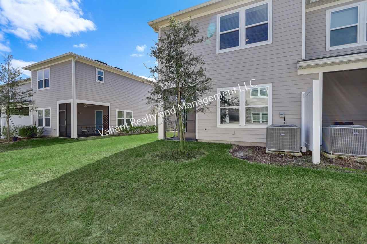 1325 Salt Ridge Ave #1 - Photo 3 of 42