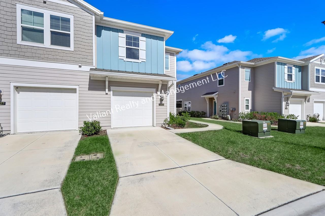 1325 Salt Ridge Ave #1 - Photo 3 of 42