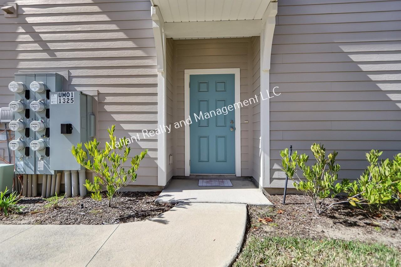 1325 Salt Ridge Ave #1 - Photo 7 of 42