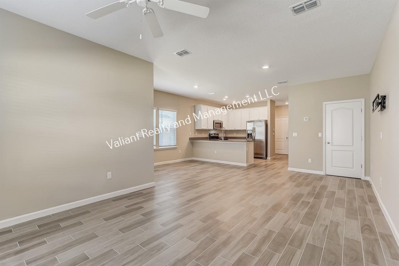 1325 Salt Ridge Ave #1 - Photo 4 of 42