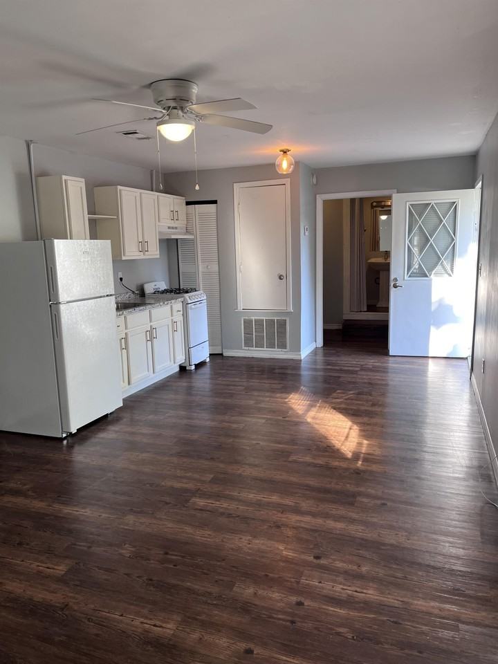 800 Mamie St #4