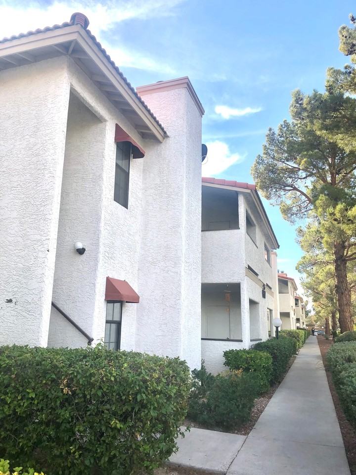 6617 West Tropicana Avenue #201 - Photo 6 of 11