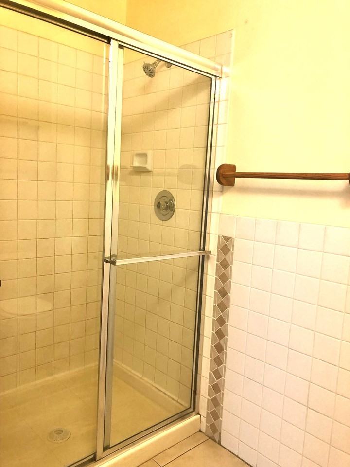 6617 West Tropicana Avenue #201 - Photo 4 of 11