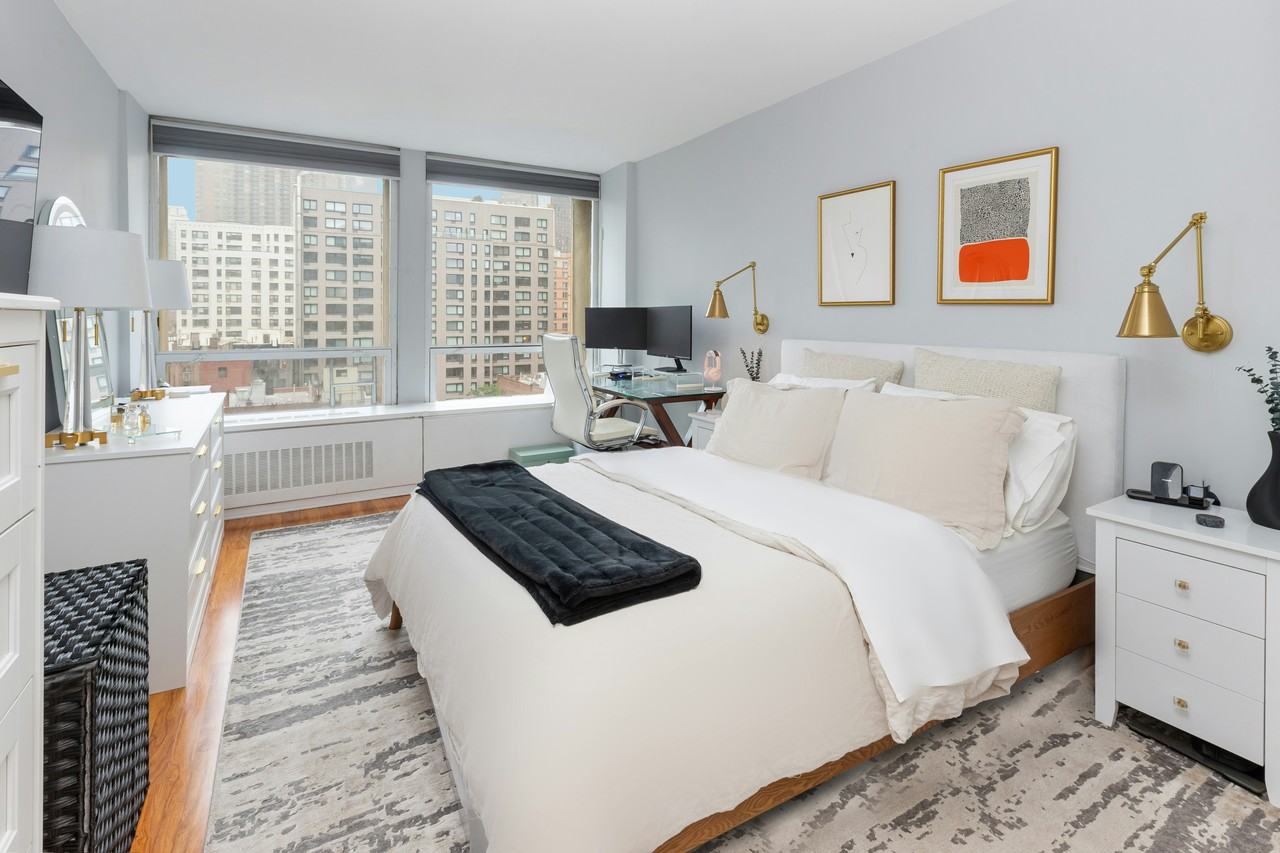 330 E 33rd St #6L - Photo 4 of 6