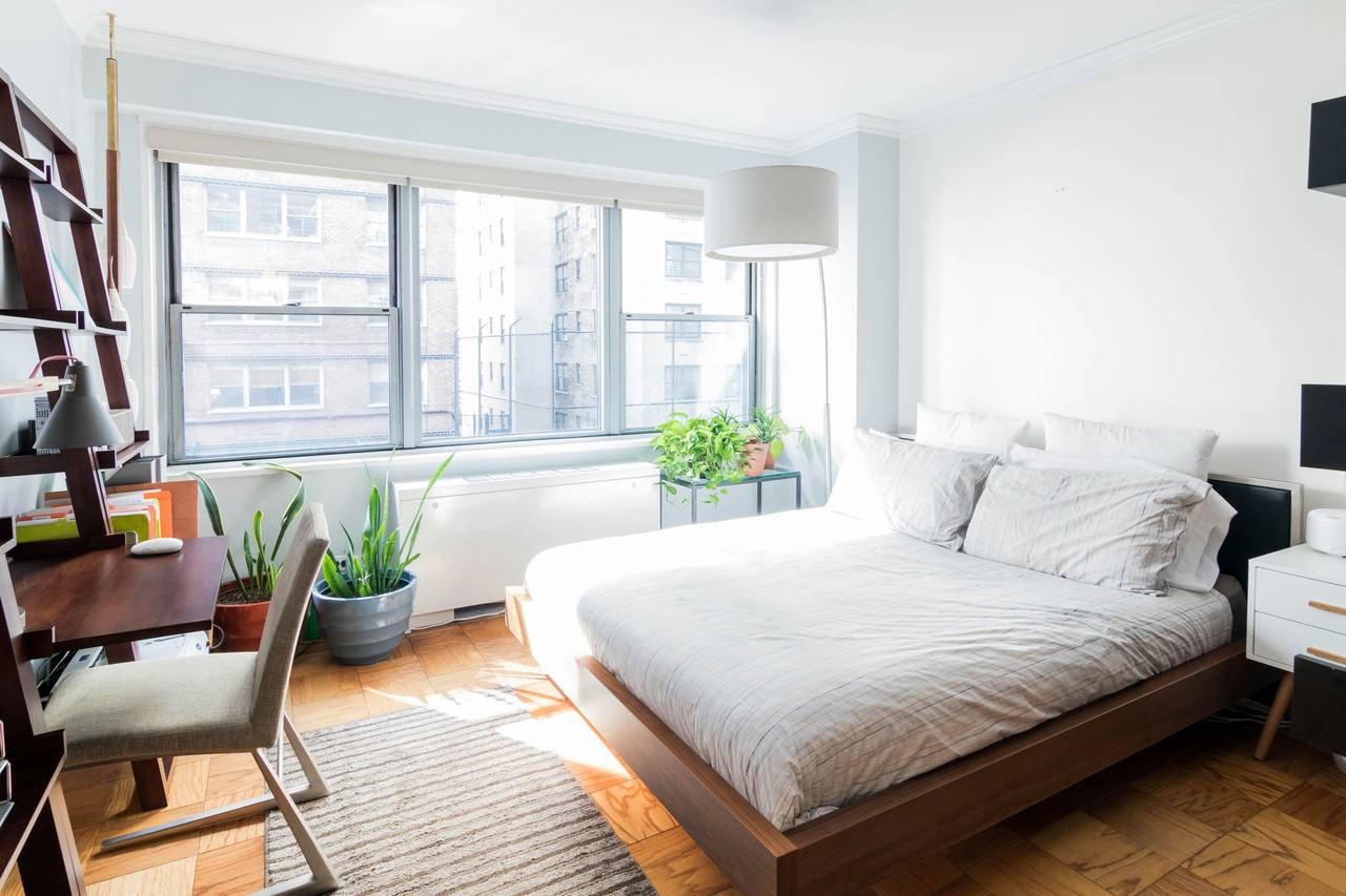 10 W 15th St #322 - Photo 2 of 5