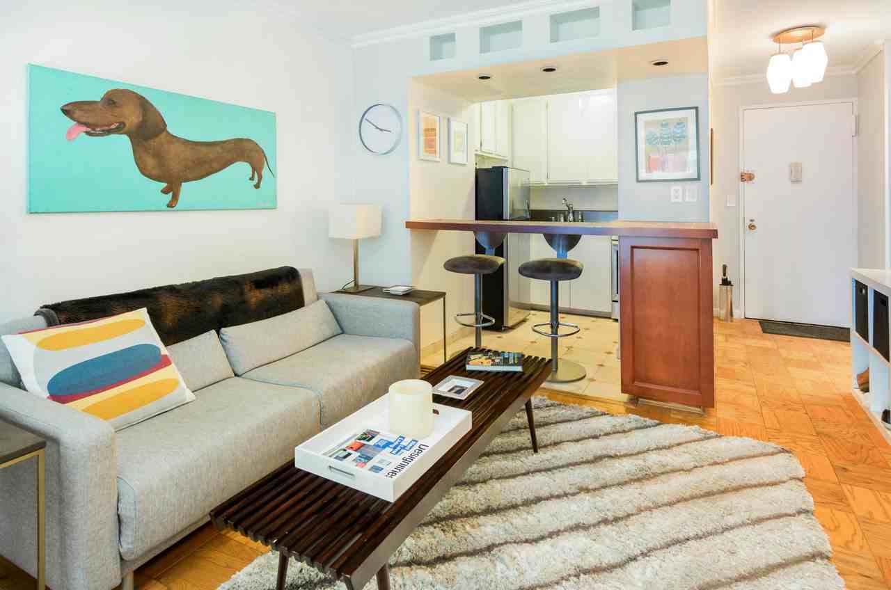 10 W 15th St #322 - Photo 3 of 5