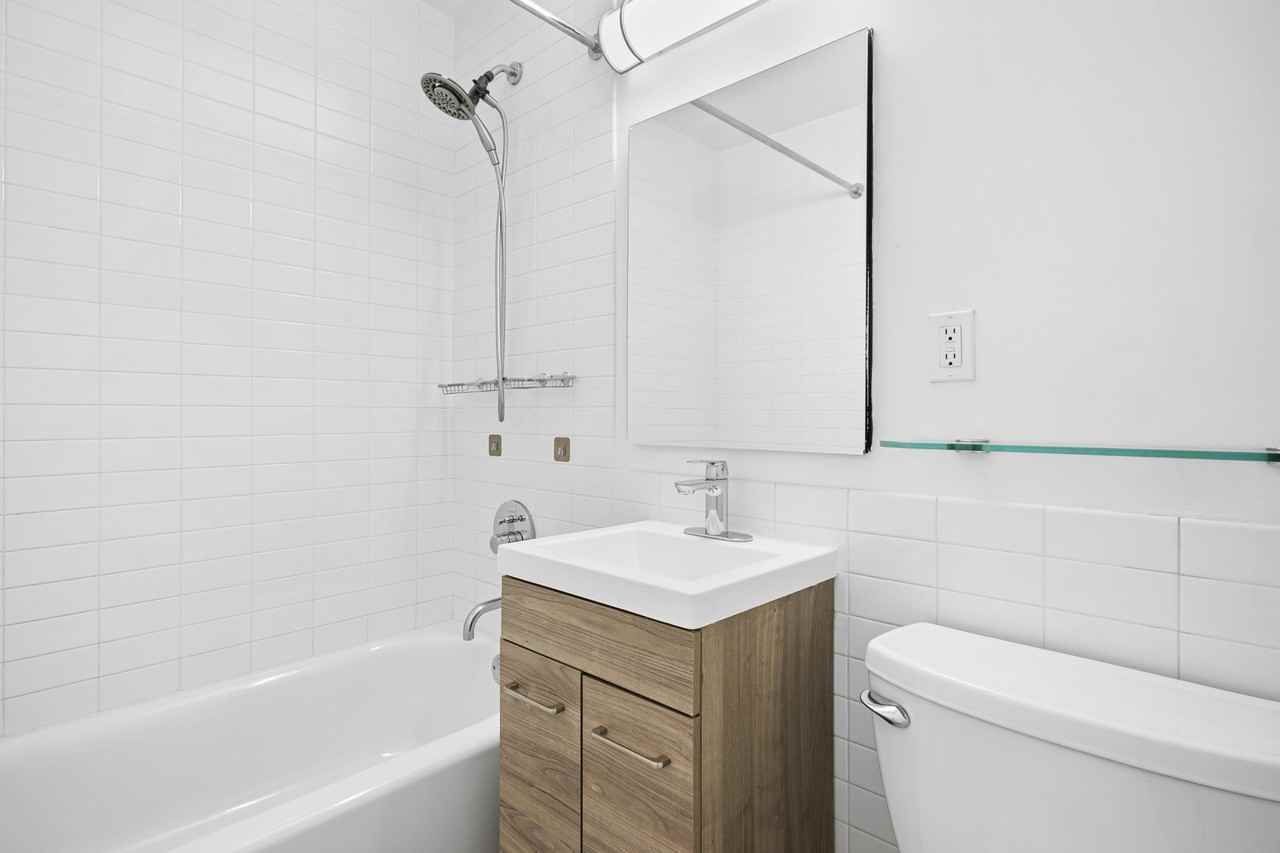 362 Saint Nicholas Ave #1A - Photo 4 of 7