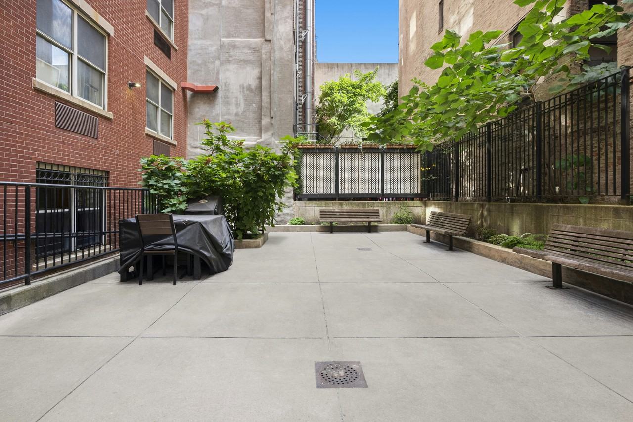 362 Saint Nicholas Ave #1A - Photo 6 of 7