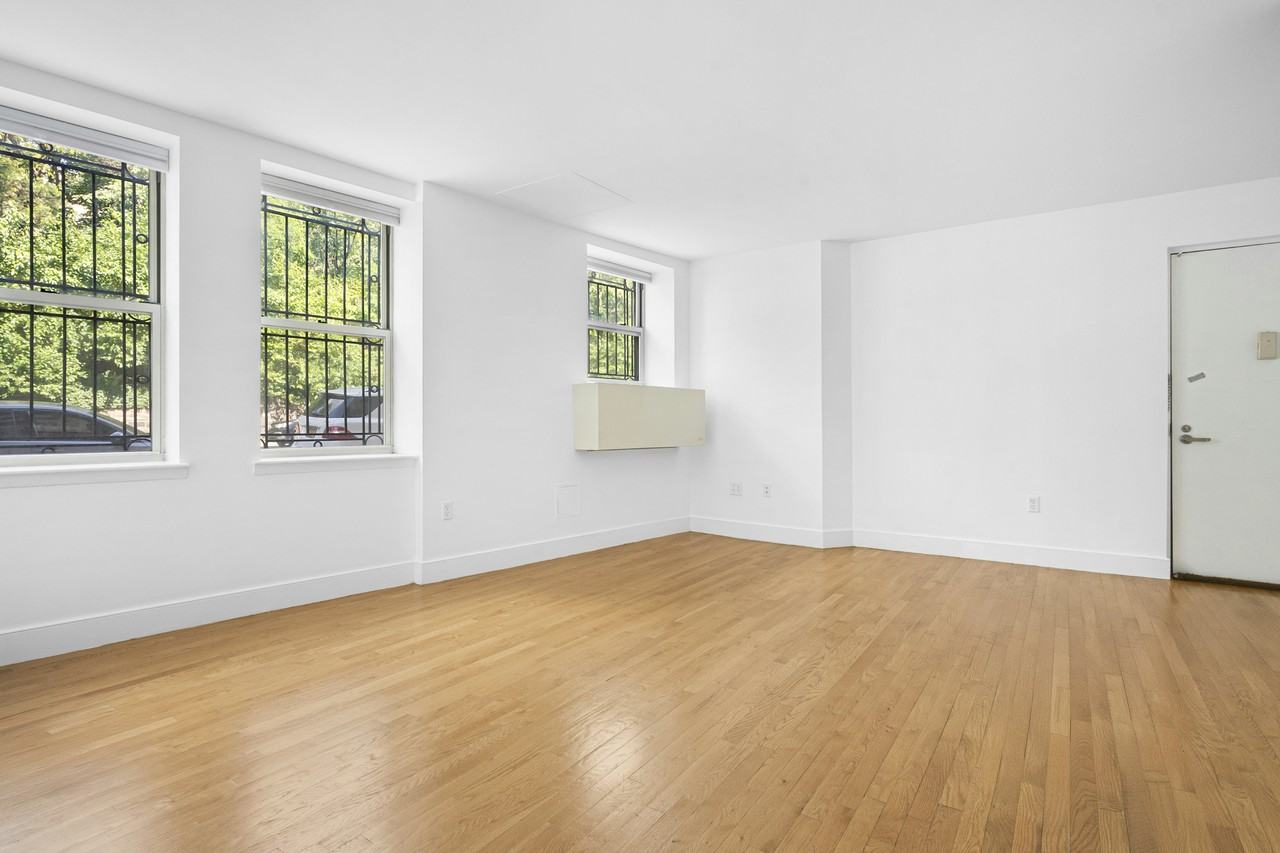 362 Saint Nicholas Ave #1A - Photo 7 of 7