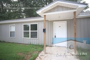 220 Paula Ave - Photo 1 of 1