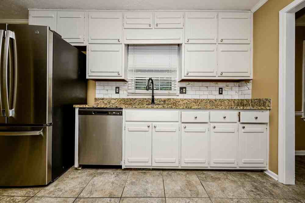 240 Brookclear Ln - Photo 7 of 17
