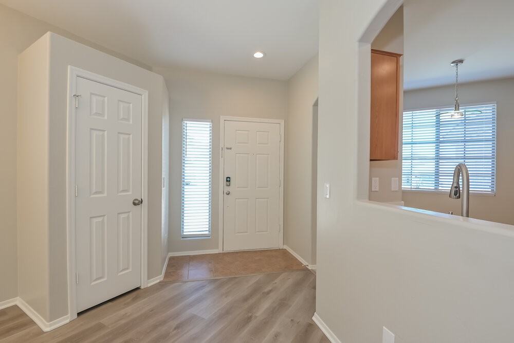 306 East Calle Cerita - Photo 3 of 15