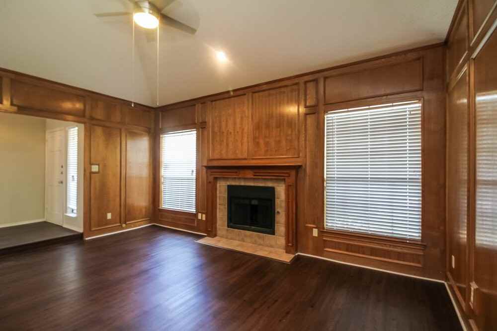 927 Aspen Dr - Photo 5 of 14
