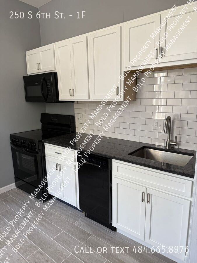 250 S 6th St #1F - Photo 2 of 10