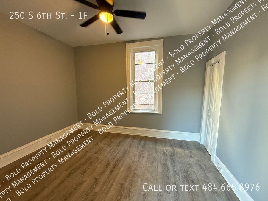 250 S 6th St #1F - Photo 5 of 10