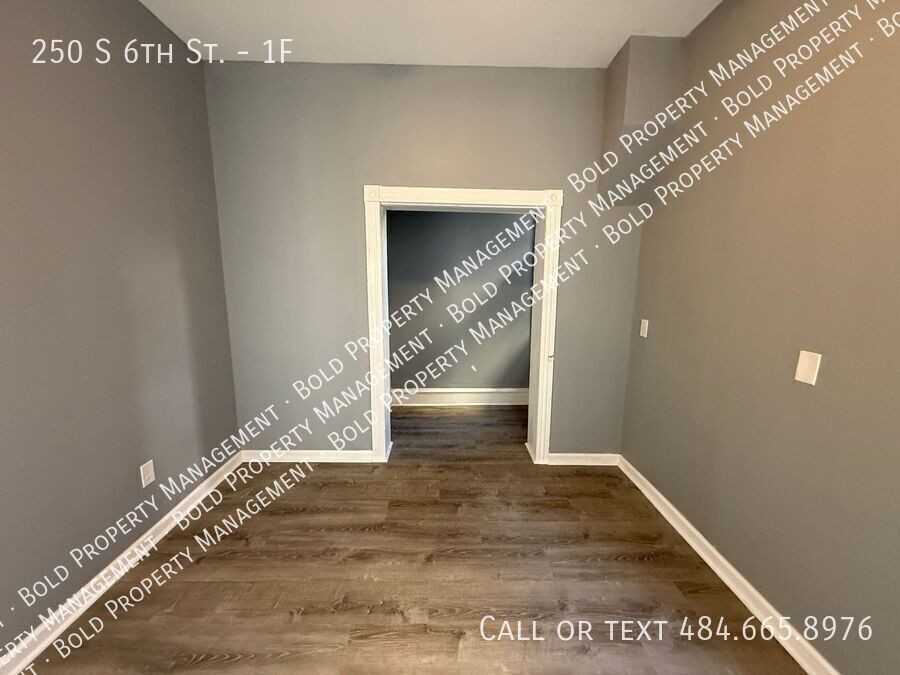 250 S 6th St #1F - Photo 7 of 10