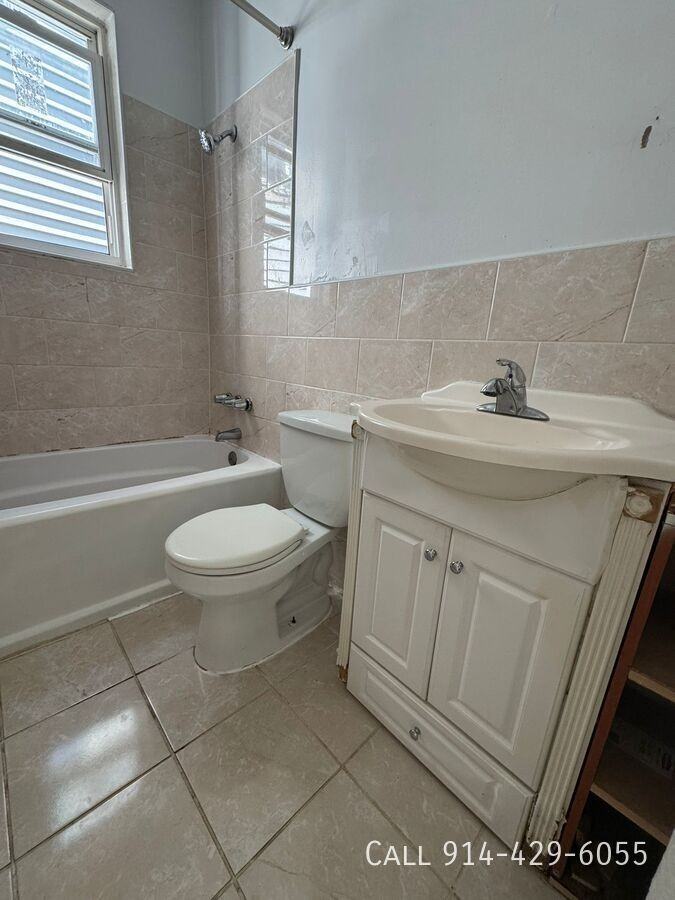 34 Van Cortlandt Park Ave - Photo 3 of 17