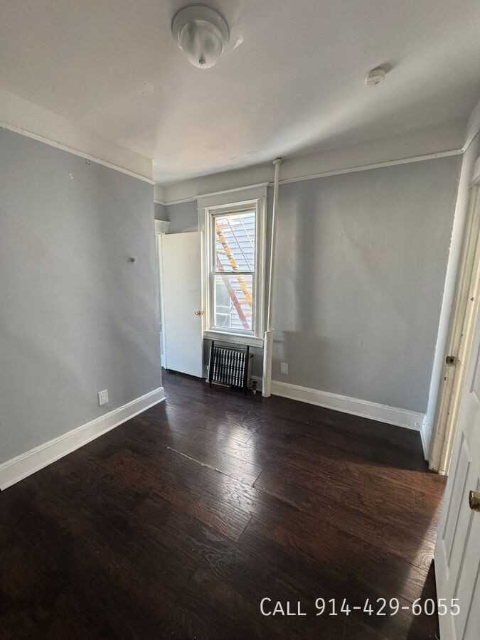 34 Van Cortlandt Park Ave - Photo 4 of 17