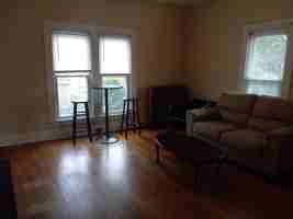 featured image of 33 Lincoln Ave