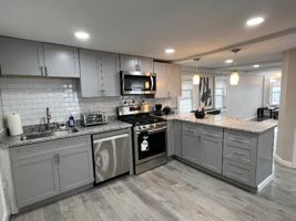 featured image of 14 Lathrop St #2