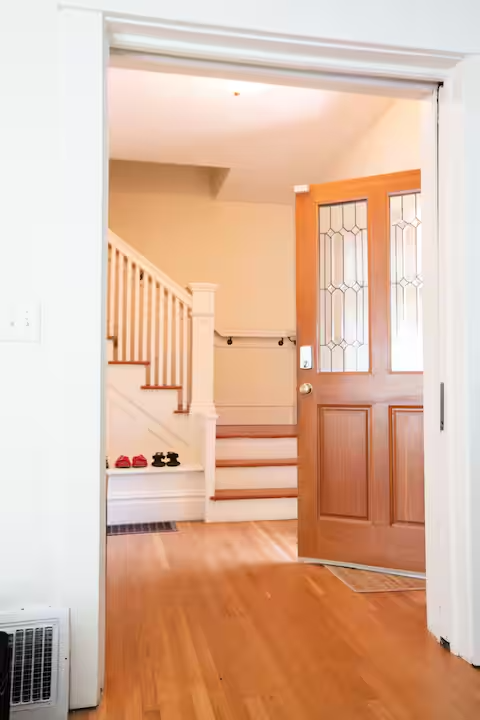 811 Martin Luther King Jr Way - Photo 6 of 19