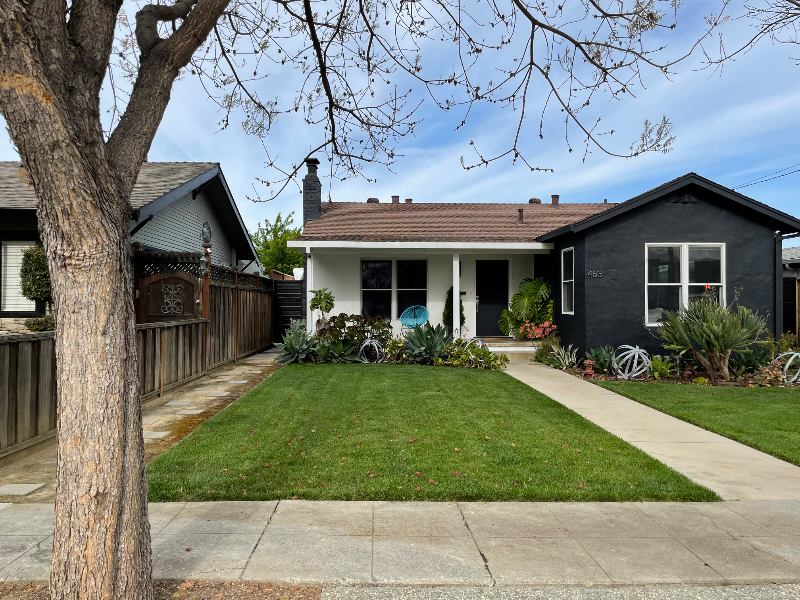 463 Menker Ave - Photo 2 of 35