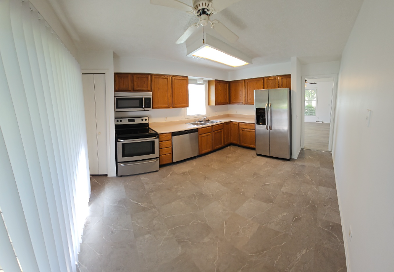 360 Steven Ct - Photo 2 of 9