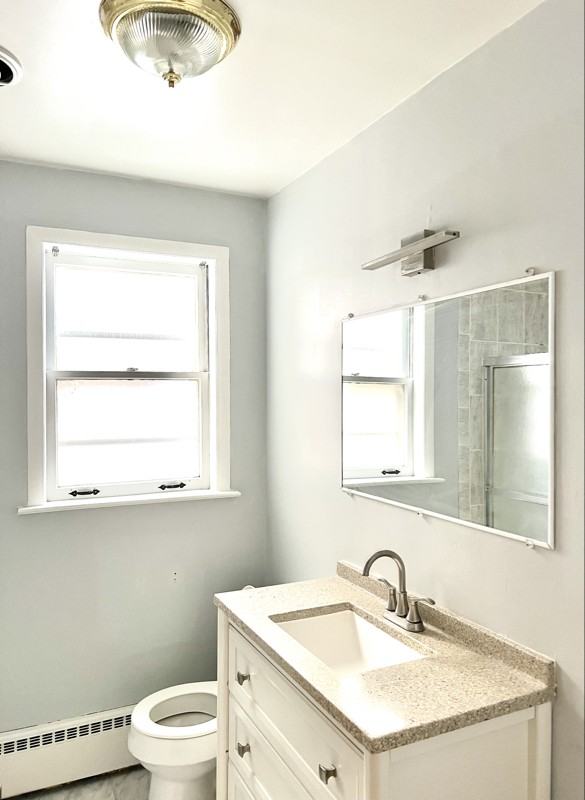 2623 W Berwyn Ave #1 - Photo 2 of 6