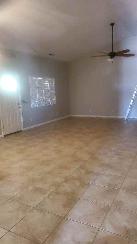 9754 Laredo St - Photo 4 of 24