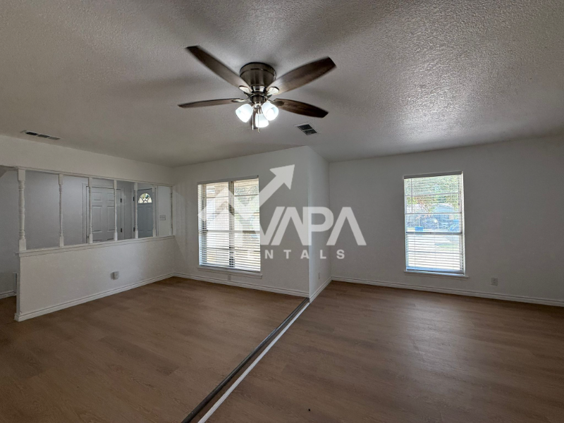 7215 Hickory Grove Dr - Photo 6 of 17