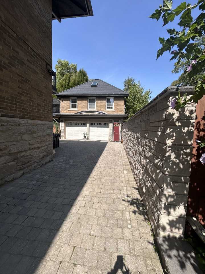 34 High Park Boulevard - Photo 6 of 12